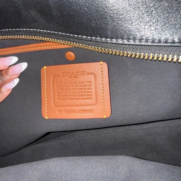 Coach Soft Empire Carryall Bag 40 - Picture 5 of 6